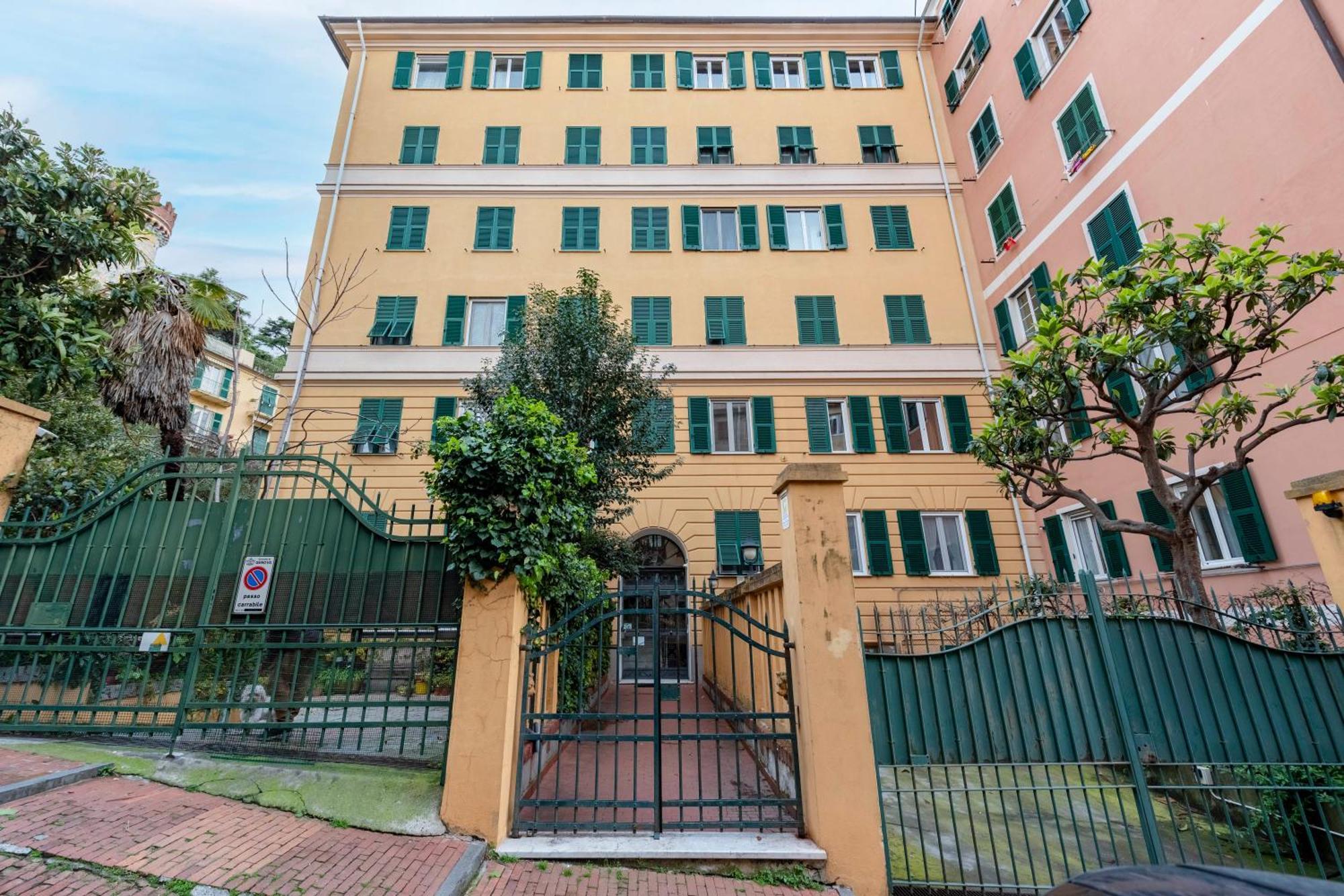 Joivy Family Friendly Apt For 6, Near Royal Palace Museum Genoa Luaran gambar